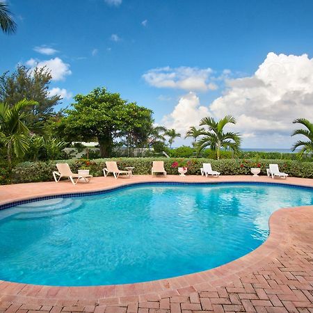 Sunspot Villa Runaway Bay Bagian luar foto