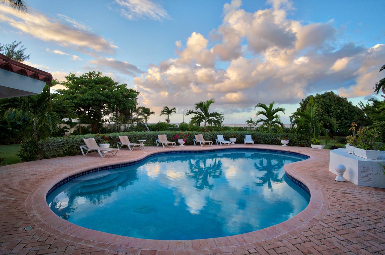 Sunspot Villa Runaway Bay Bagian luar foto