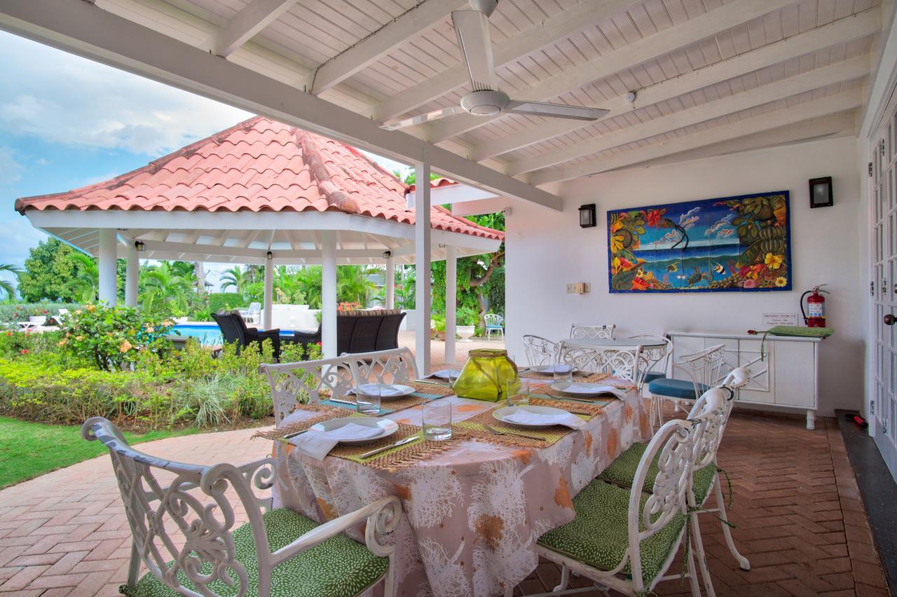 Sunspot Villa Runaway Bay Bagian luar foto