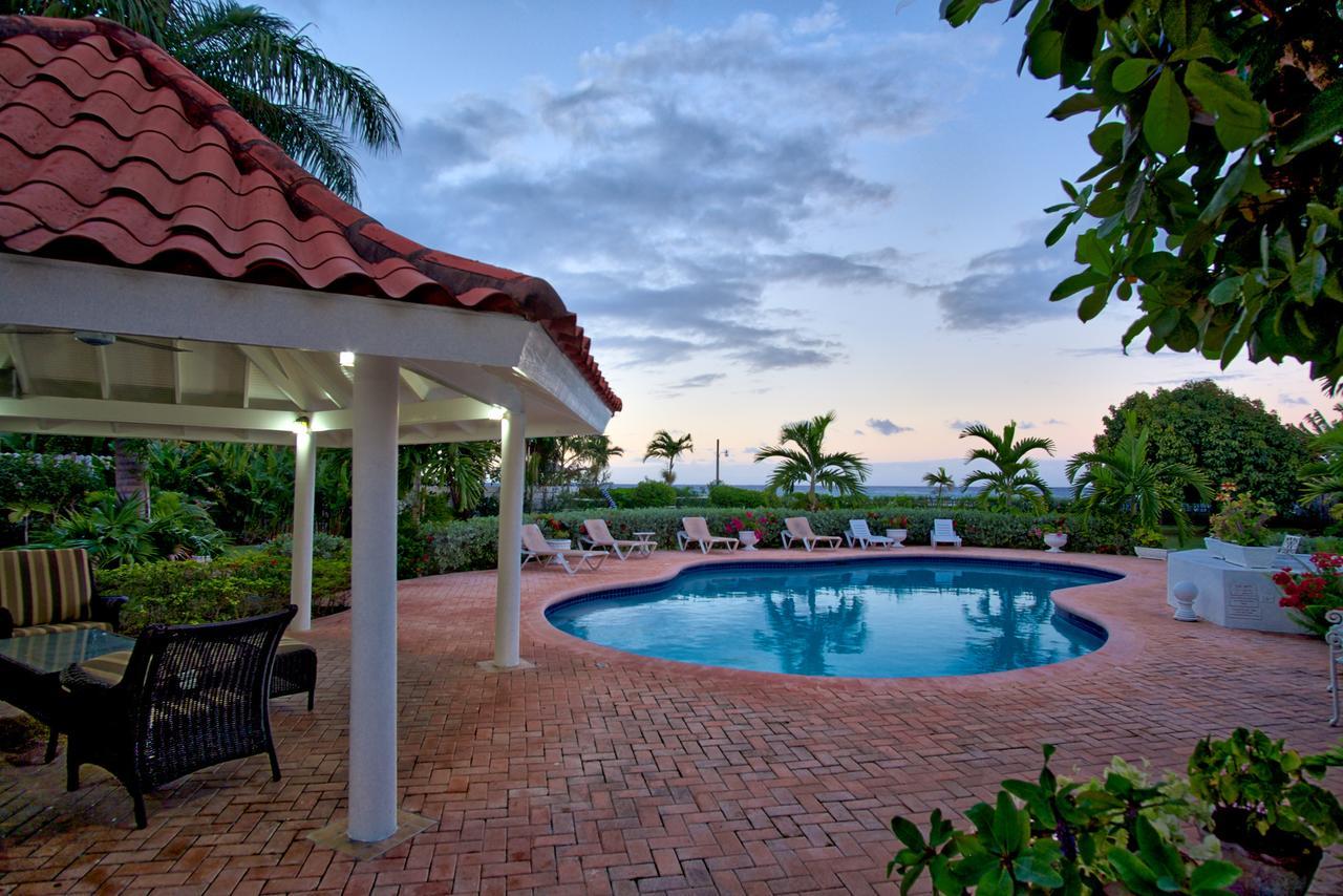 Sunspot Villa Runaway Bay Bagian luar foto