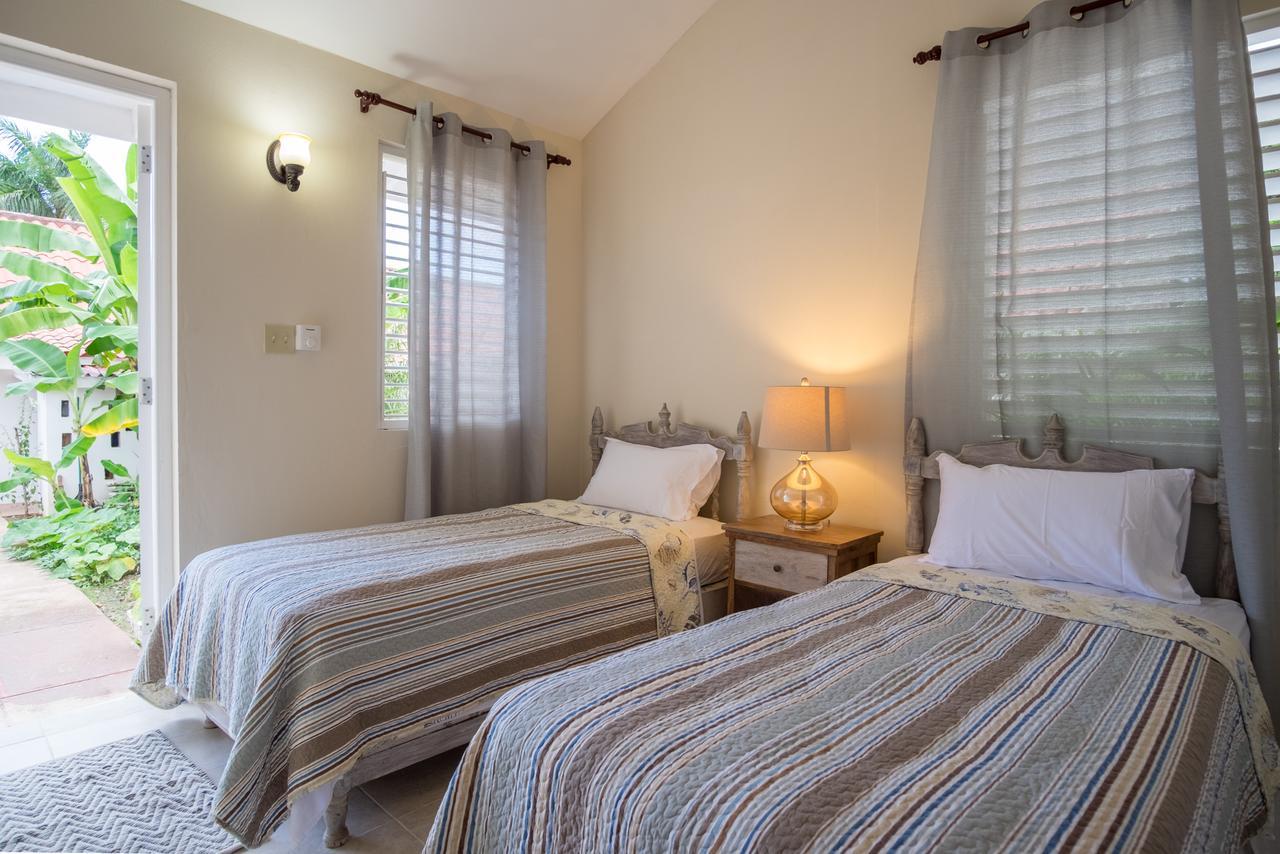 Sunspot Villa Runaway Bay Bagian luar foto