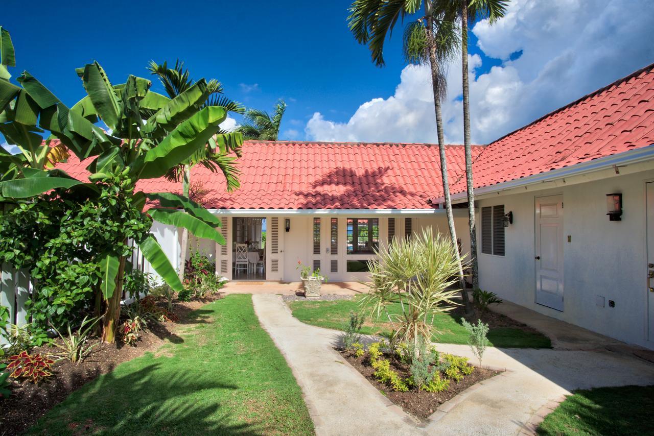 Sunspot Villa Runaway Bay Bagian luar foto