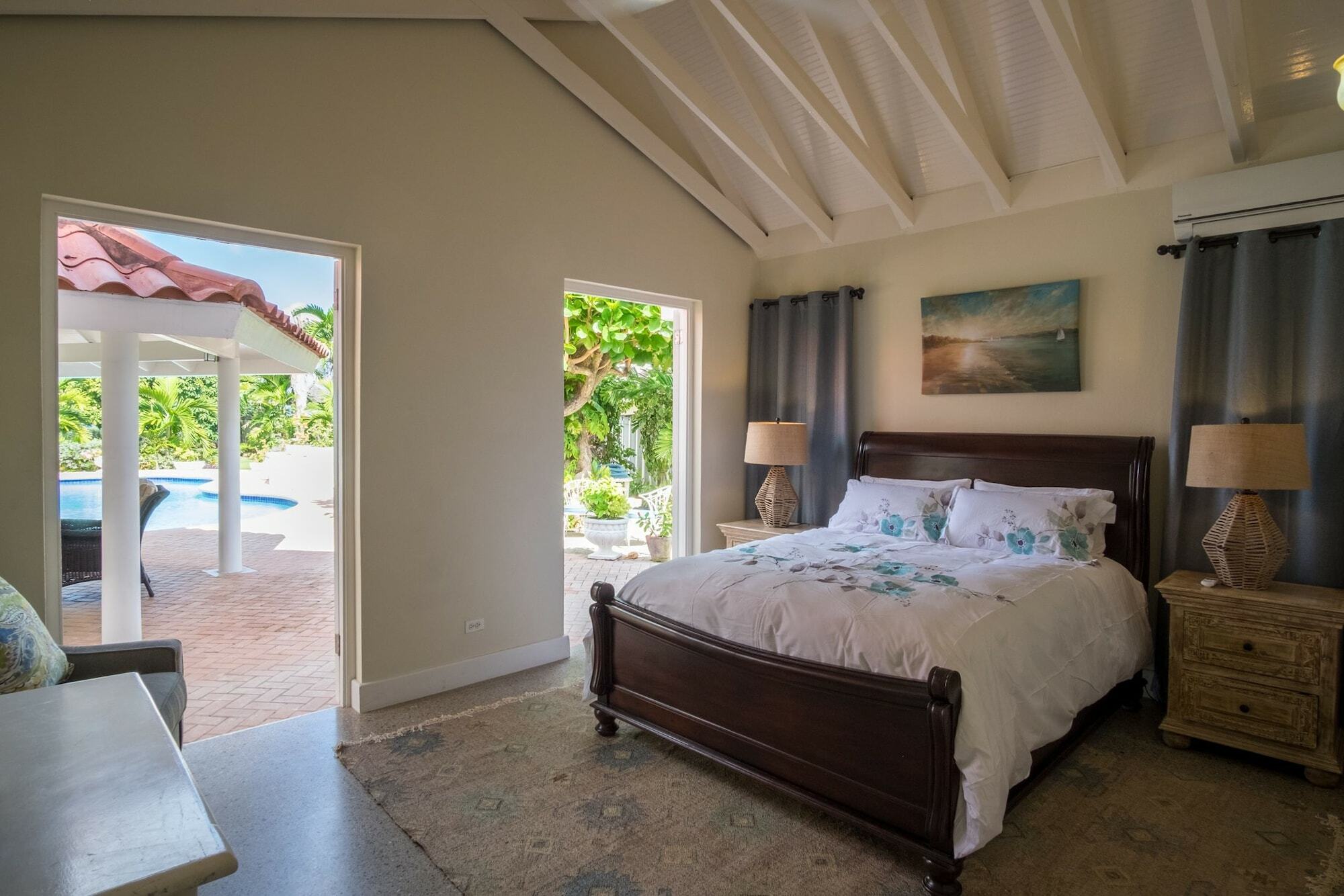 Sunspot Villa Runaway Bay Bagian luar foto